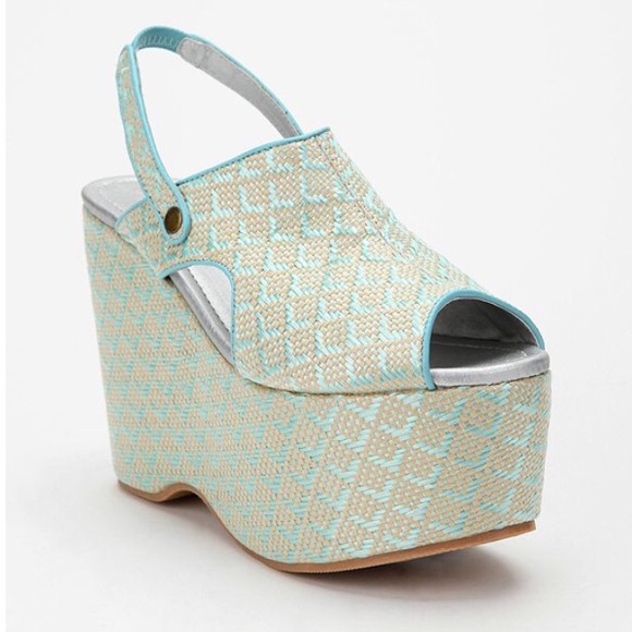 Kimchi Blue Raffia Platforms (8) - Picture 4 of 6